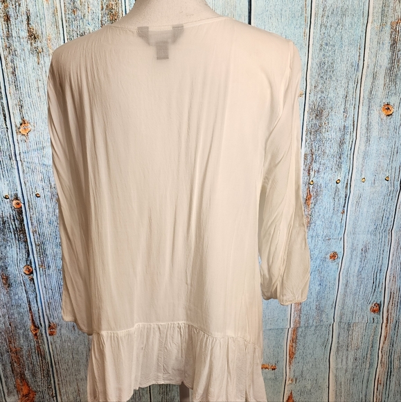 Vera Wang Semi-Sheer Rounded Neck Tunic - Picture 10 of 12